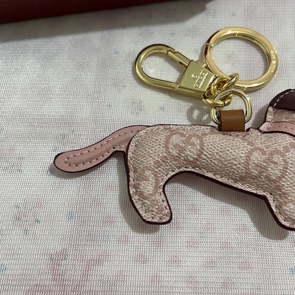 Gucci GG Emblem Series Dachshund Keychain - Picture 5 of 8